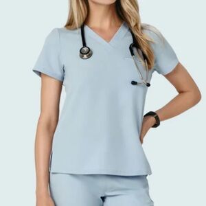 Mandala Scrubs One Pocket Top in Powder Blue (Medium)